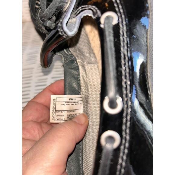 UGG Ashdale Duck Shoes Black Patent Leather‎ Shearling Fur Lined 1901 US 6 - Picture 9 of 9